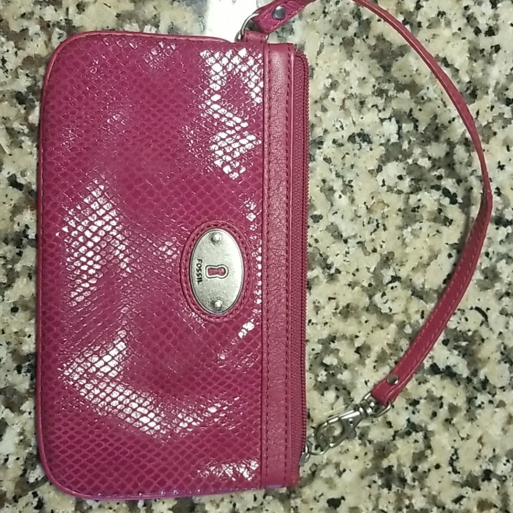 Fossil wristlet